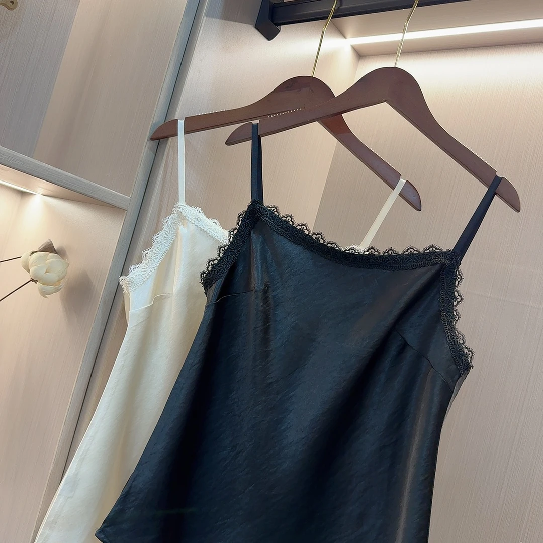 2025-新中式百搭黑白吊带内外穿搭