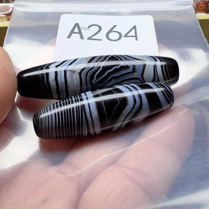 微****玛瑙/玉髓未镶嵌手链