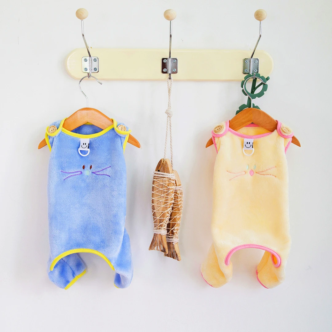 宠物狗狗猫咪衣服秋冬新款ins风华夫格可牵引背心比熊泰迪小型犬