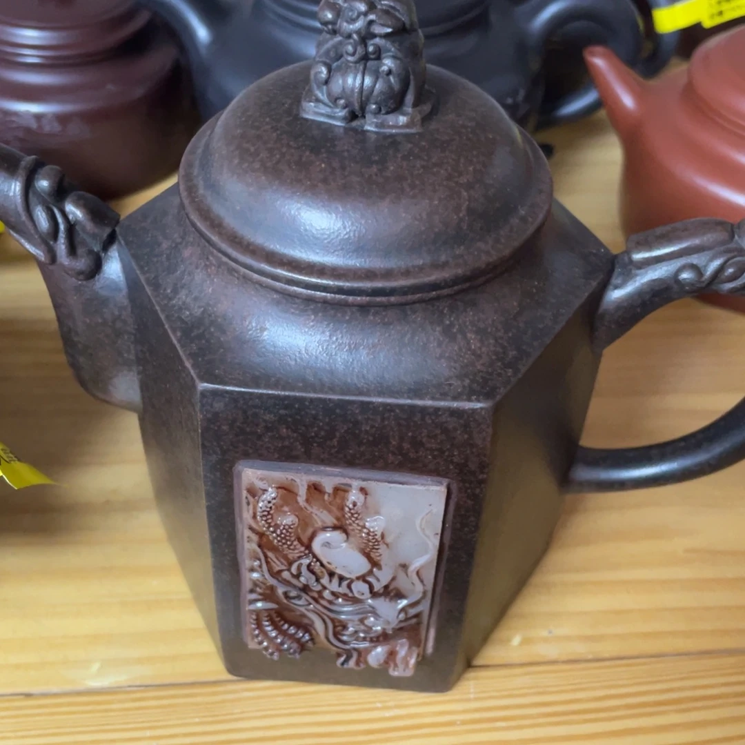 茶壶底槽青紫砂艺术作品