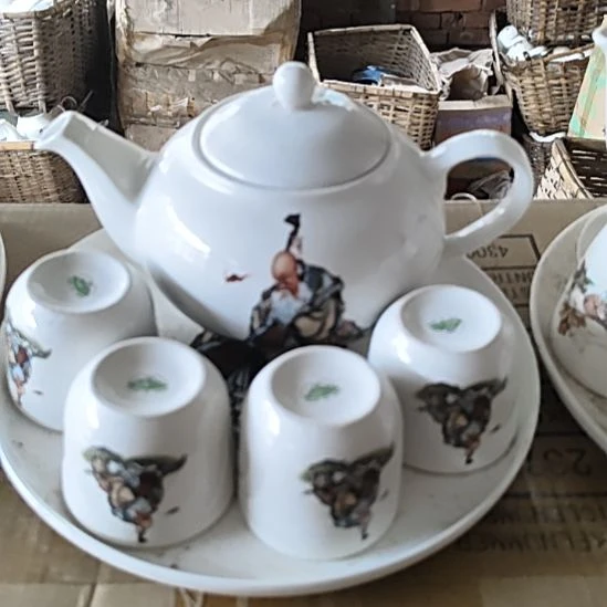 库存微瑕老寿星多孔茶壶一套