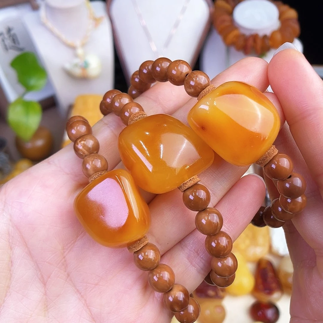 未镶嵌琥珀珠宝奇石多样性发一条