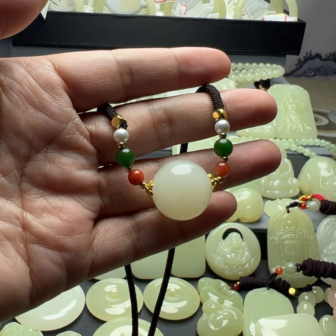 那****?清海各尔木时尚锁骨链