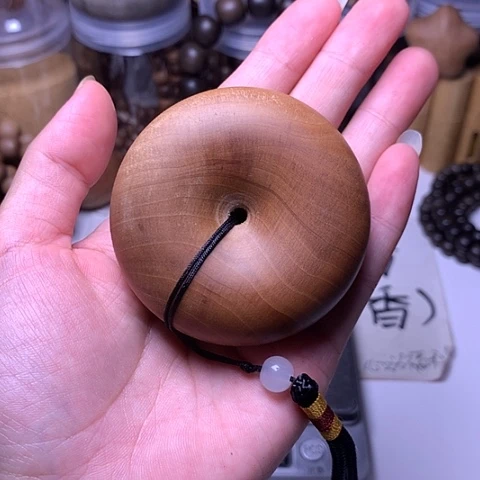 檀香木把件老山檀香大面包圈微瑕