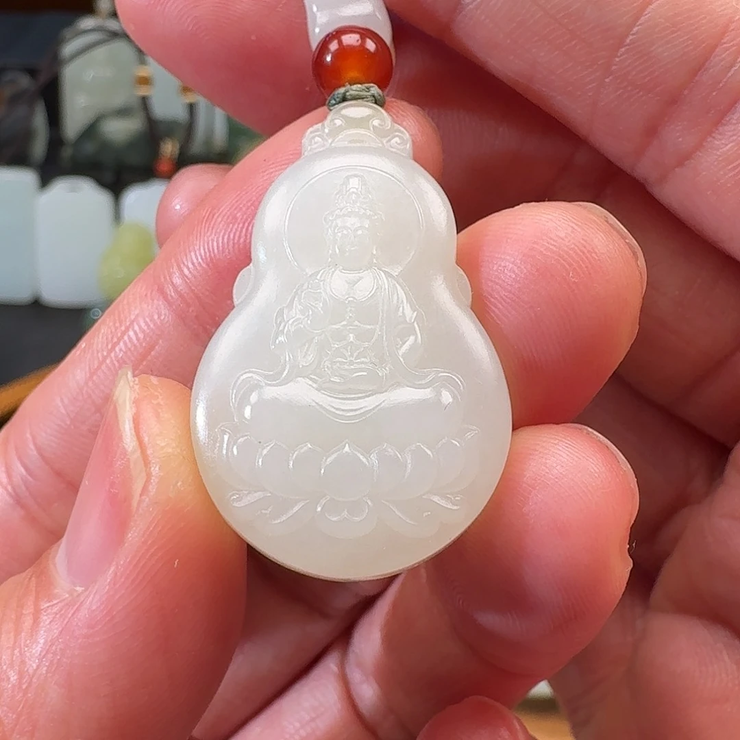 和田玉颈饰未镶嵌小*