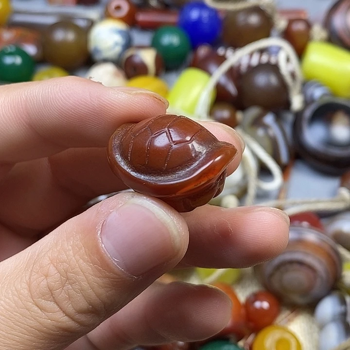 未镶嵌颈饰玛瑙/玉髓