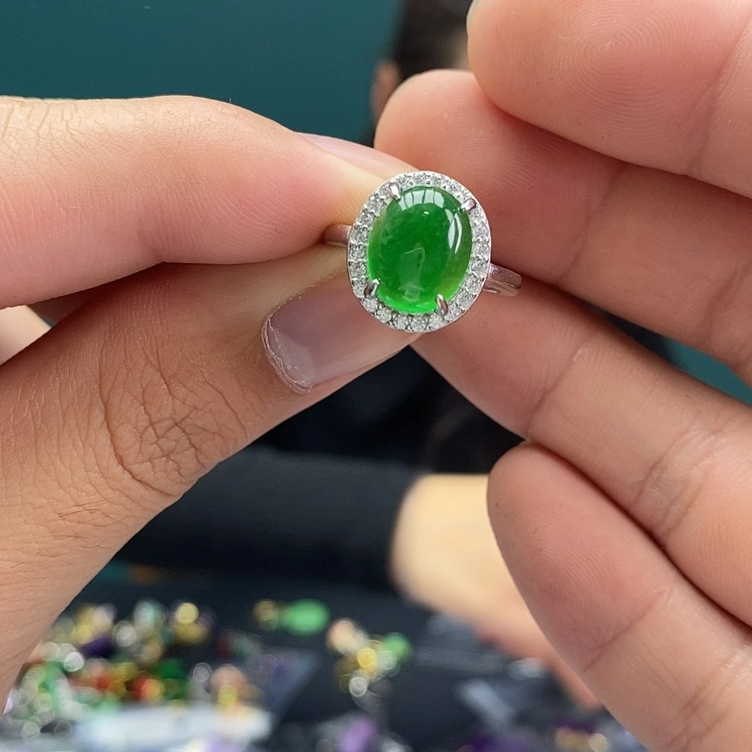 翡翠未镶嵌戒指88