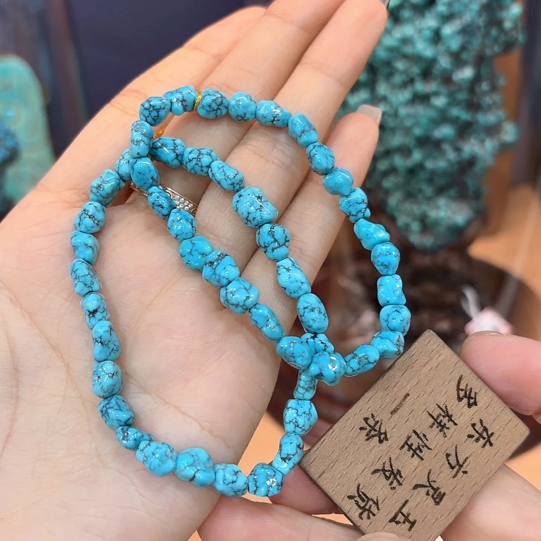 绿松石未镶嵌颈饰