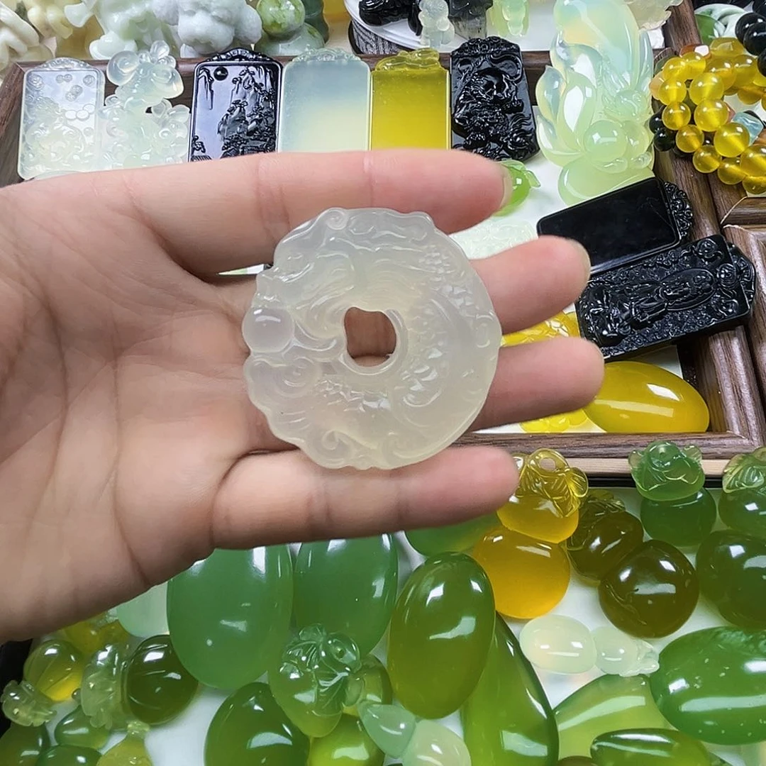 未镶嵌岫玉吊坠(不含链)