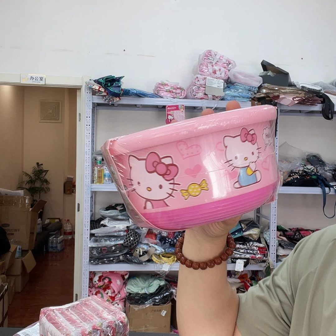 PU化妆包等各种产品的