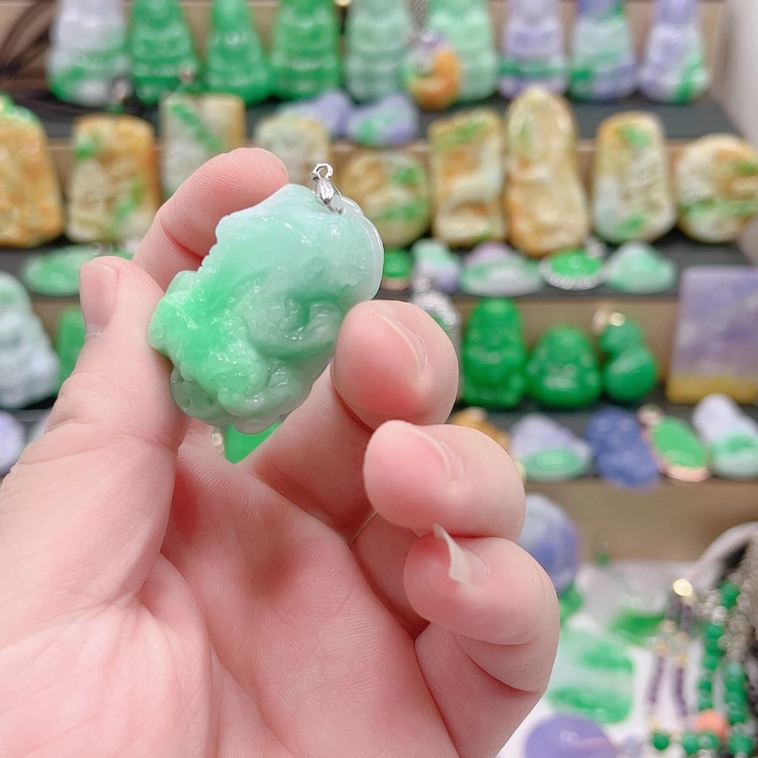 翡翠银S925镶嵌吊坠(赠链)