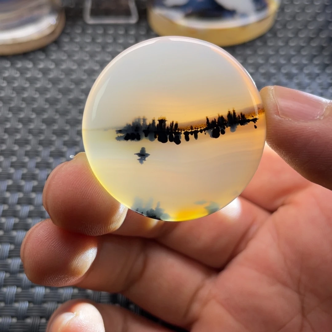 未镶嵌颈饰玛瑙/玉髓石**采