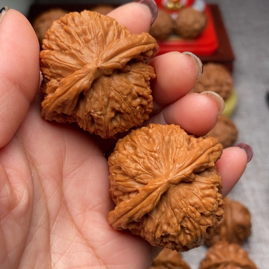 文玩核桃把件白狮子44全品