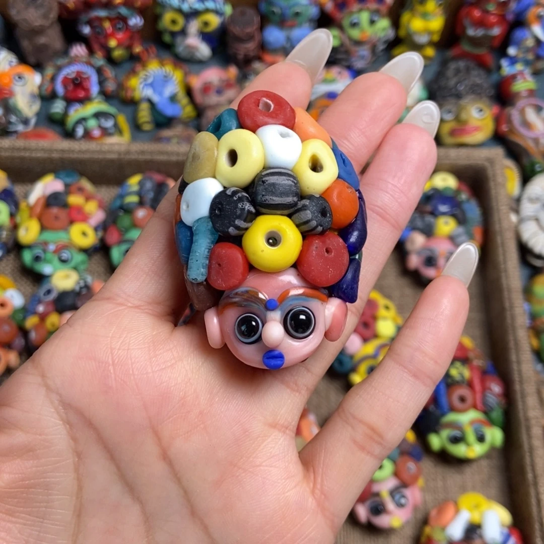 颈饰玻璃新款包租婆