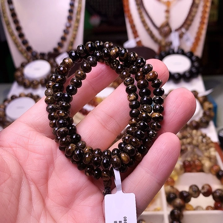 琥珀未镶嵌裸石6+黑白679