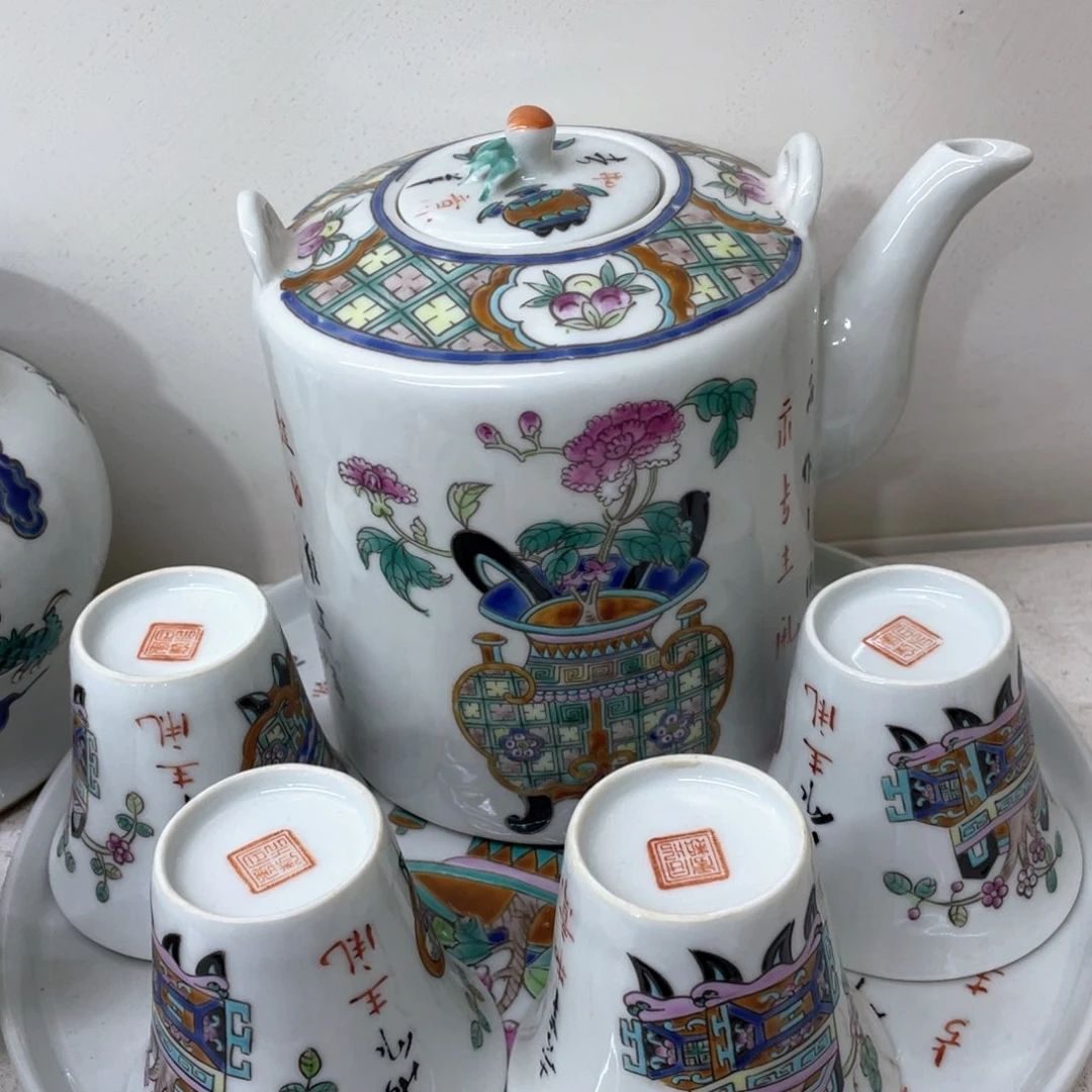 摆件手绘陶瓷作品欣赏