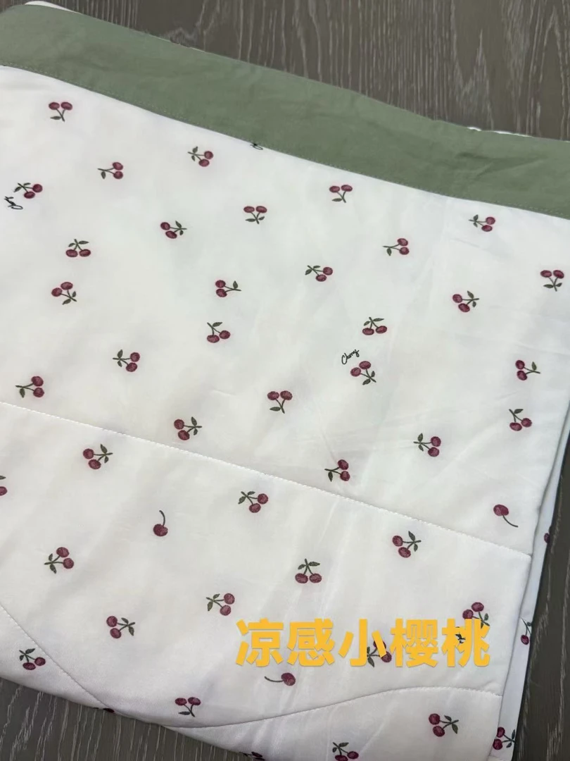 空调夏凉被 凉感绿边小樱桃