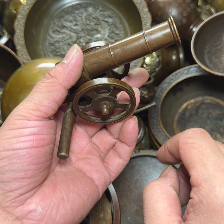 铜器摆件收收藏藏