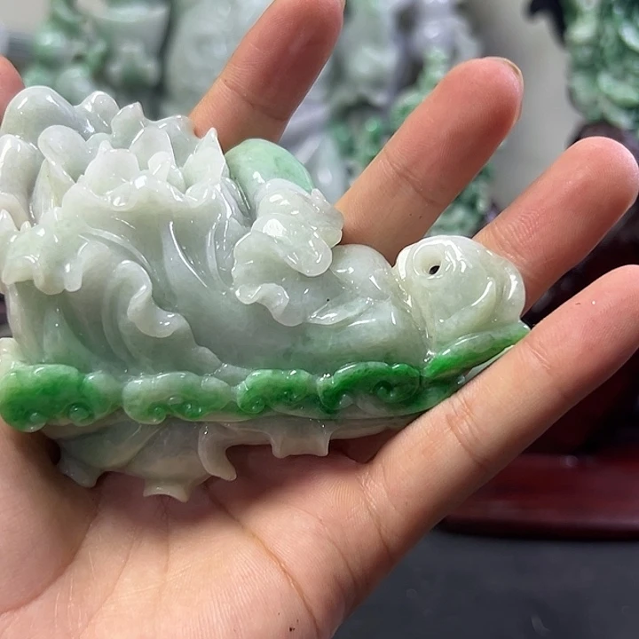 翡翠摆件未镶嵌翡翠