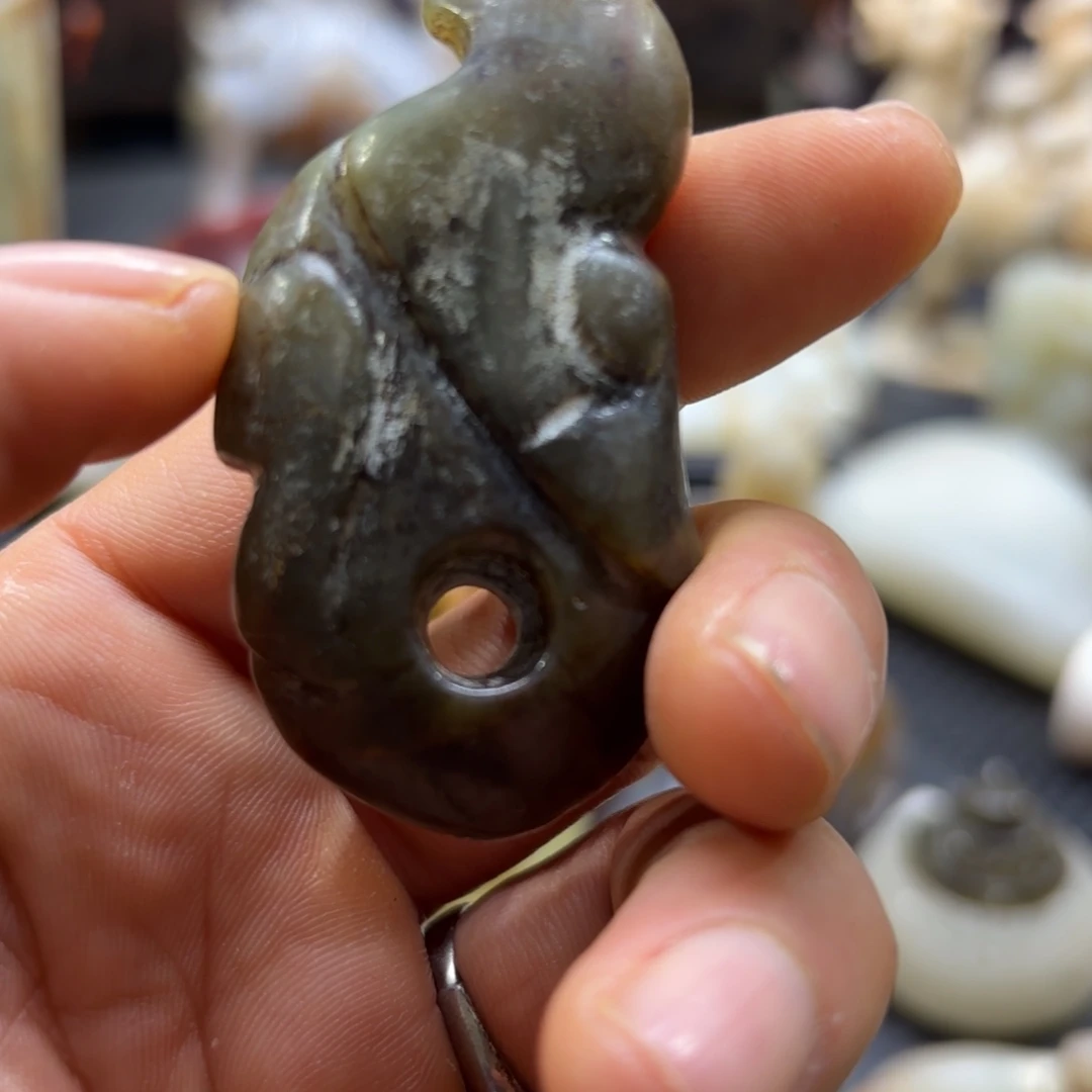 和田玉（糖玉）未镶嵌挂件