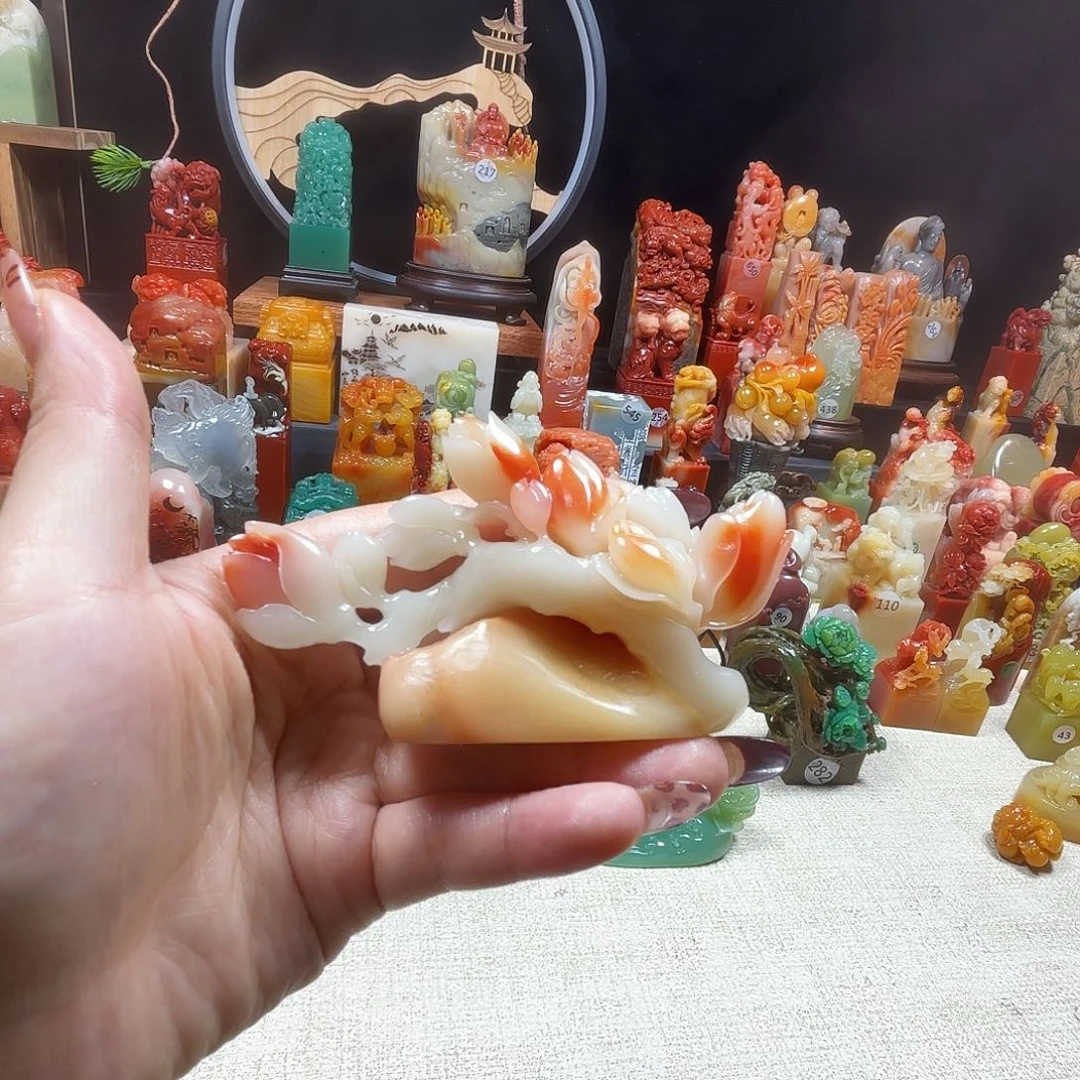 印石寿山石玉兰花