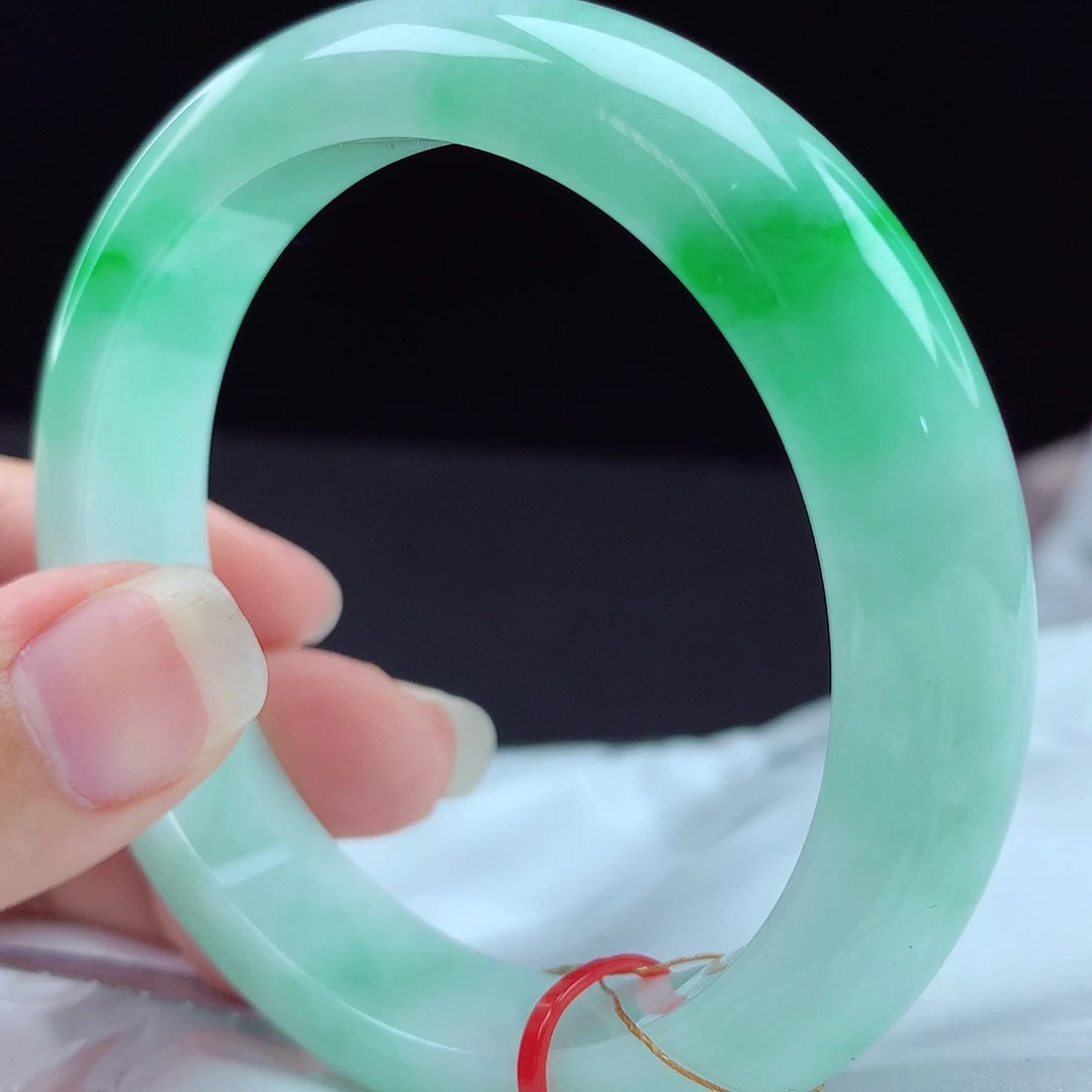 未镶嵌手镯翡翠114777，