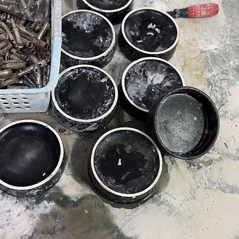 8个陶瓷接水盘无孔瑕疵品