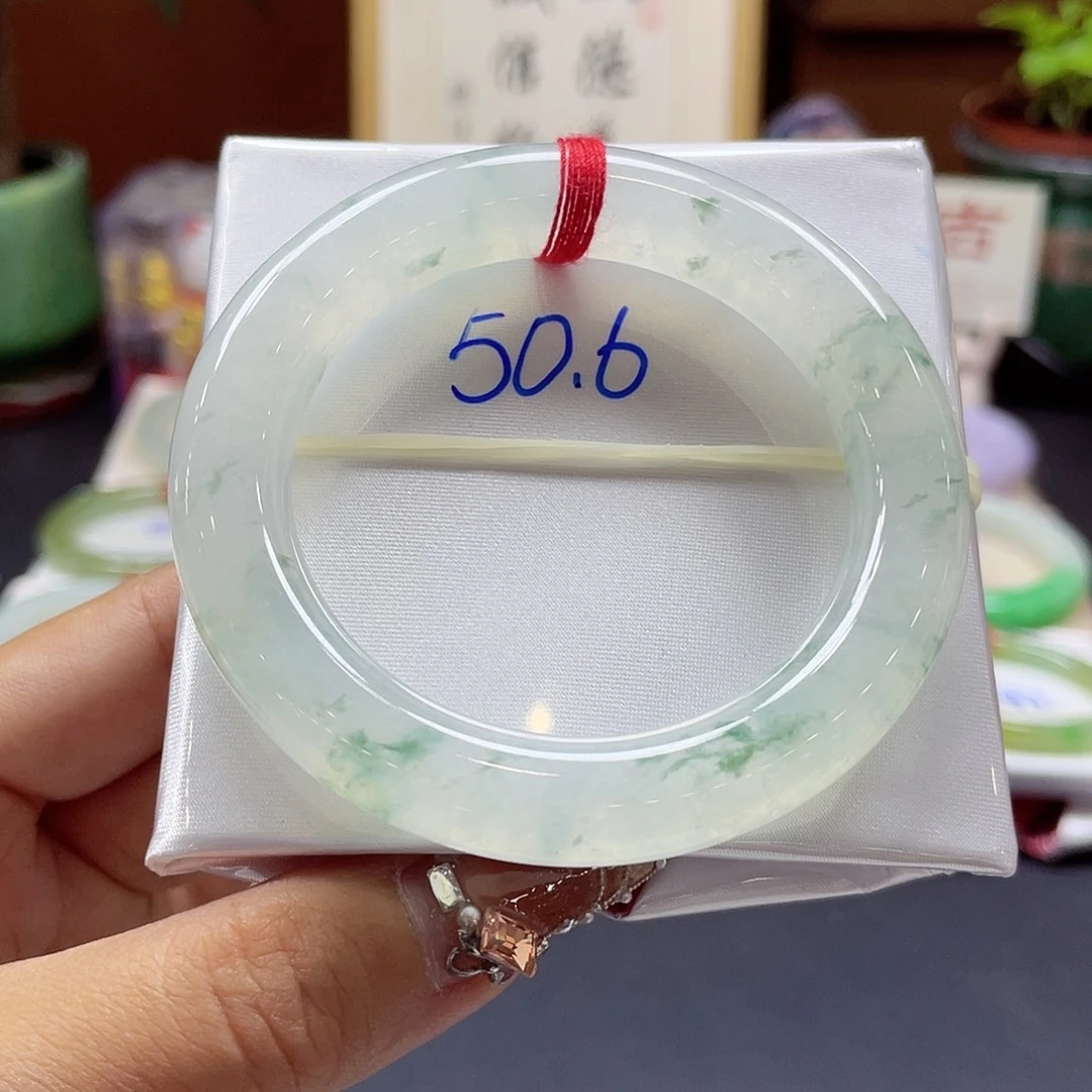 翡翠未镶嵌手镯32号