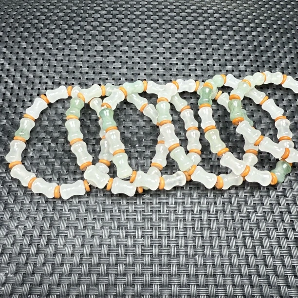 新疆天山山脉天山雪翠竹节手链（多样性拍发货）拍一发一