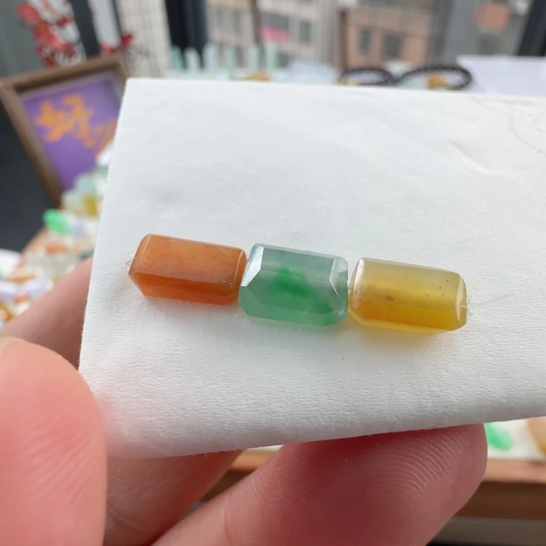 未镶嵌定制翡翠定制翡翠毛货不退不换