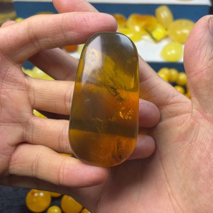 琥珀珠宝奇石未镶嵌