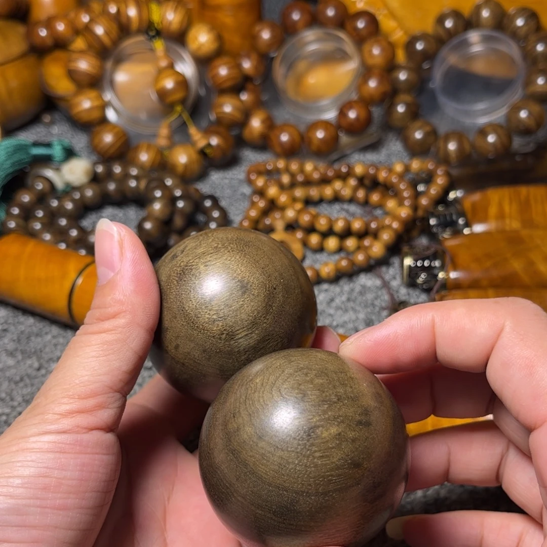 金丝楠阴沉木保健球5.0