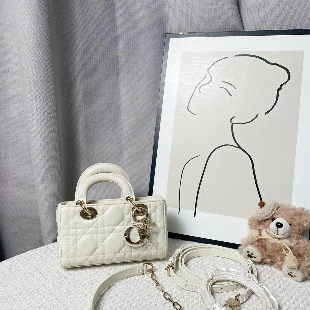 99新 DIOR/迪奥 迪奥横版mini戴妃白色包20146214定金链接