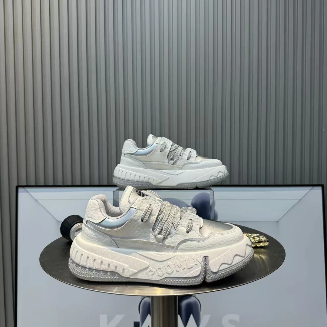 板鞋休闲鞋韩版秋季耐磨男士增高百搭厚底男鞋潮流