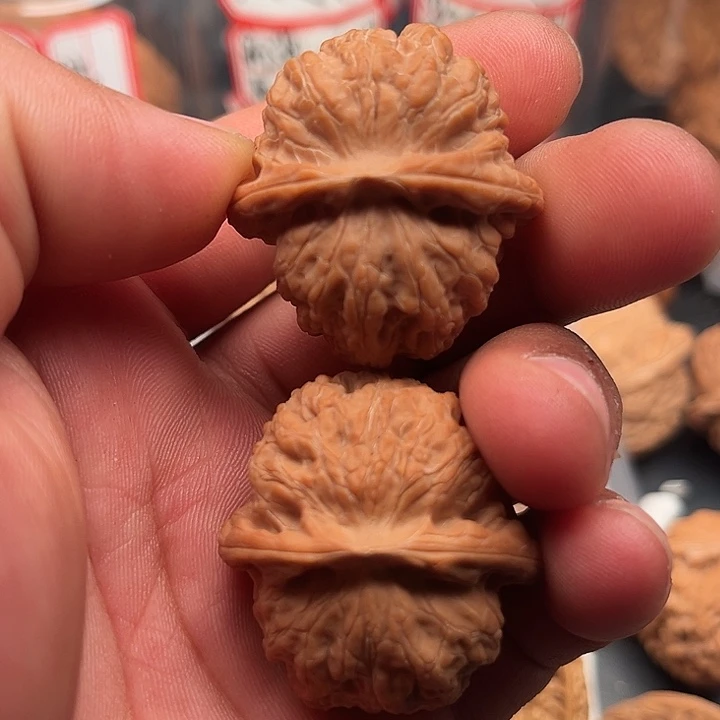 把件文玩核桃血麒麟