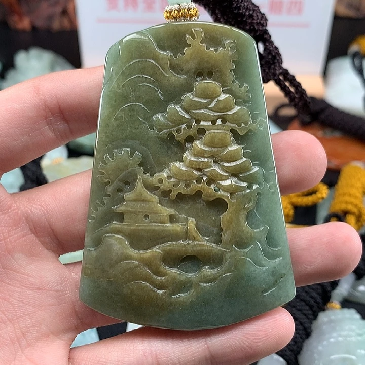 翡翠未镶嵌颈饰天然保真a货