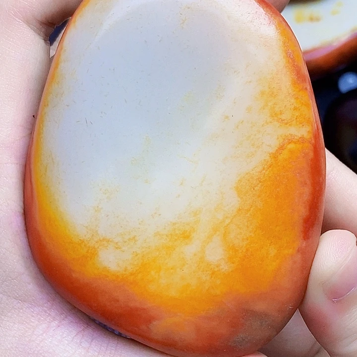 老***和田玉未镶嵌珠宝半成品