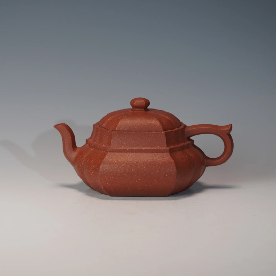 lot.21258 庄亚新 降坡泥菱花方韵壶 250cc