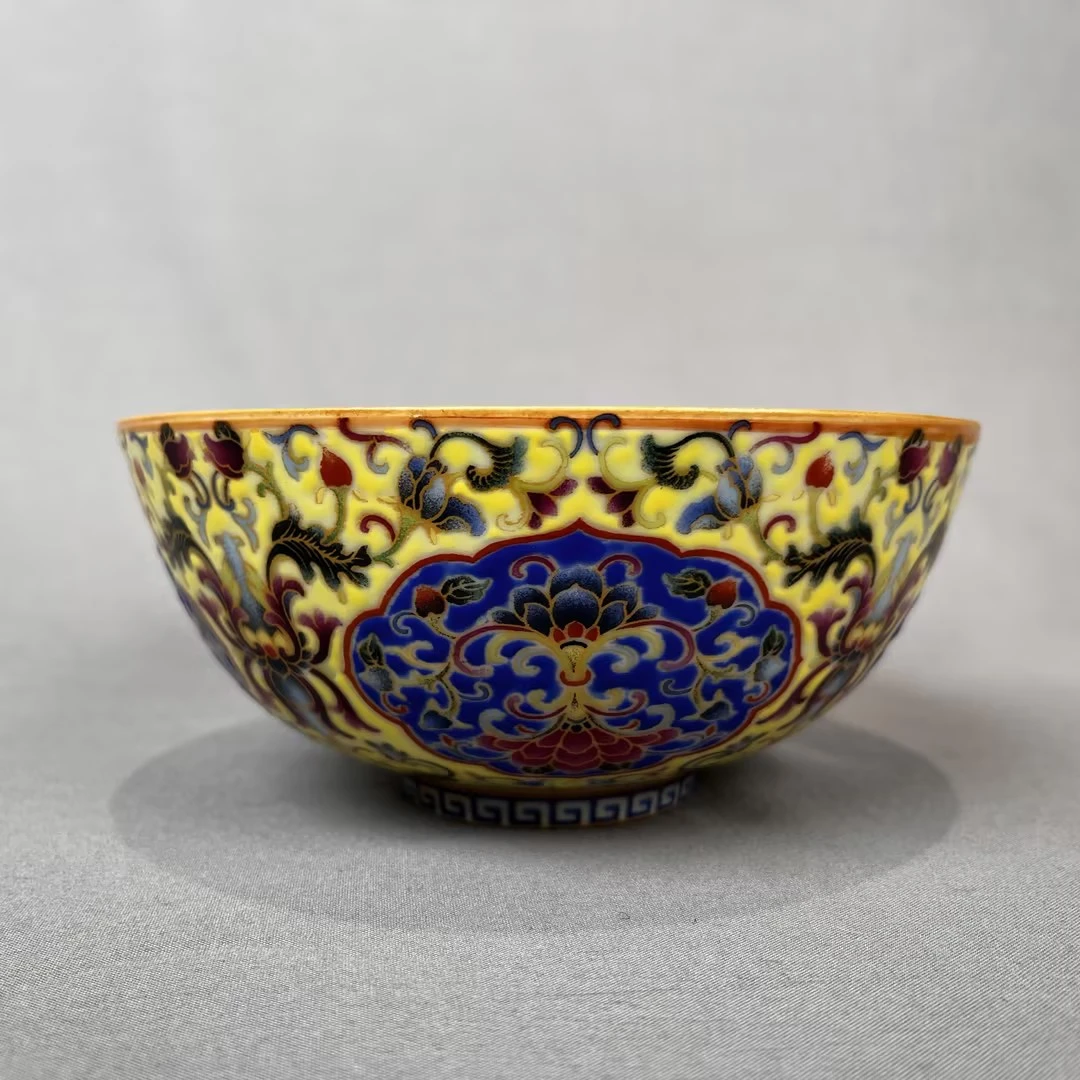 清乾隆花卉纹赏碗A6-198