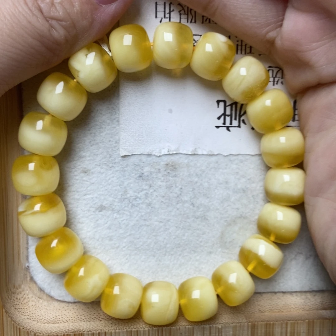 蜜蜡未镶嵌珠宝奇石91