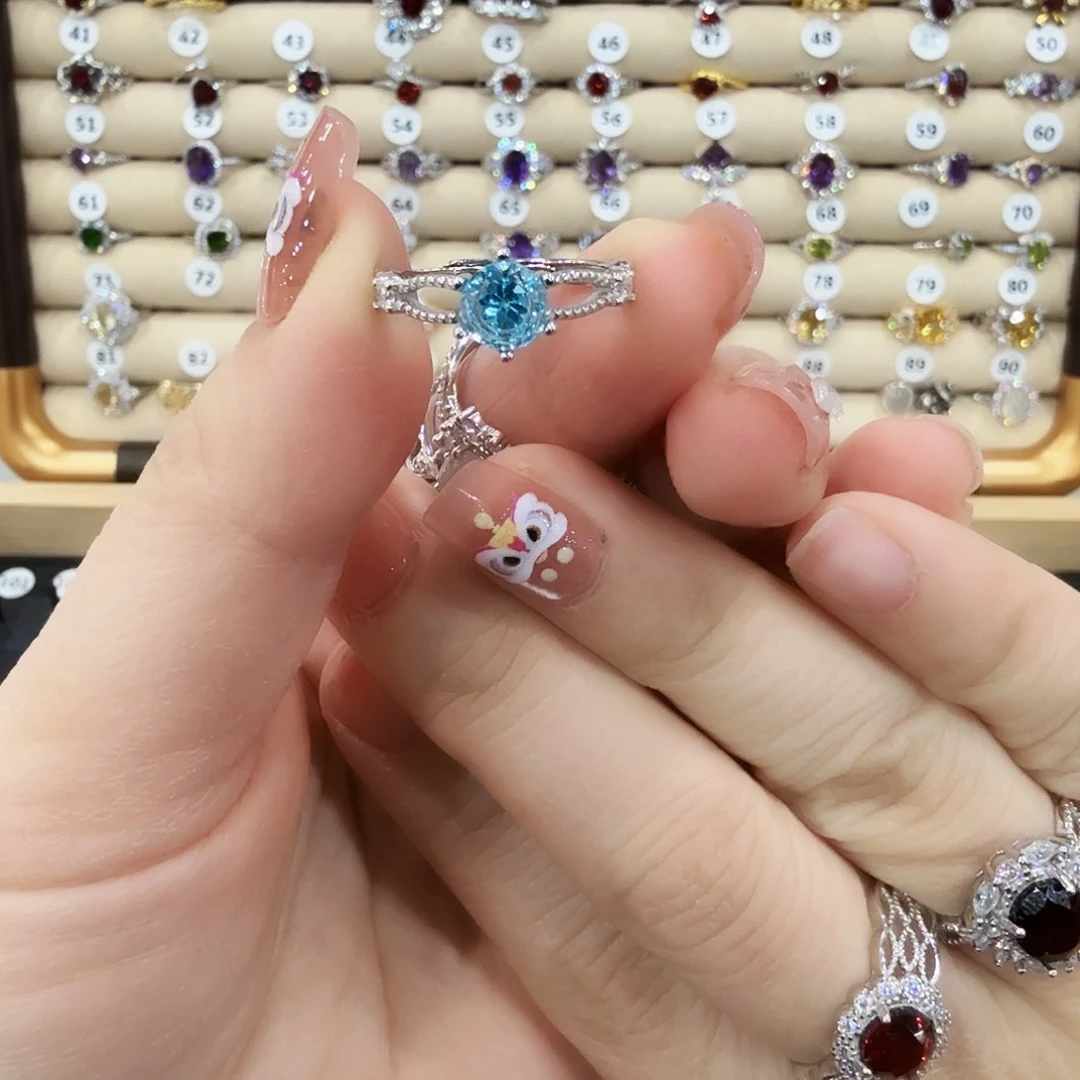 蛇纹石玉颈饰合金L****.