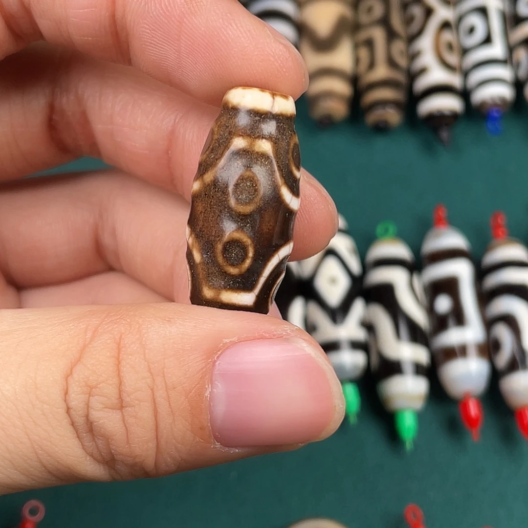 玛瑙/玉髓裸珠金刚十字八眼