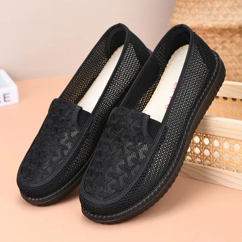 新款老北京透气妈妈鞋防滑通勤鞋穿脱轻松软底夏季老北京布鞋