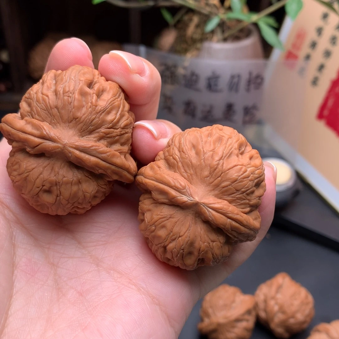 文玩核桃把件大**年42元宝