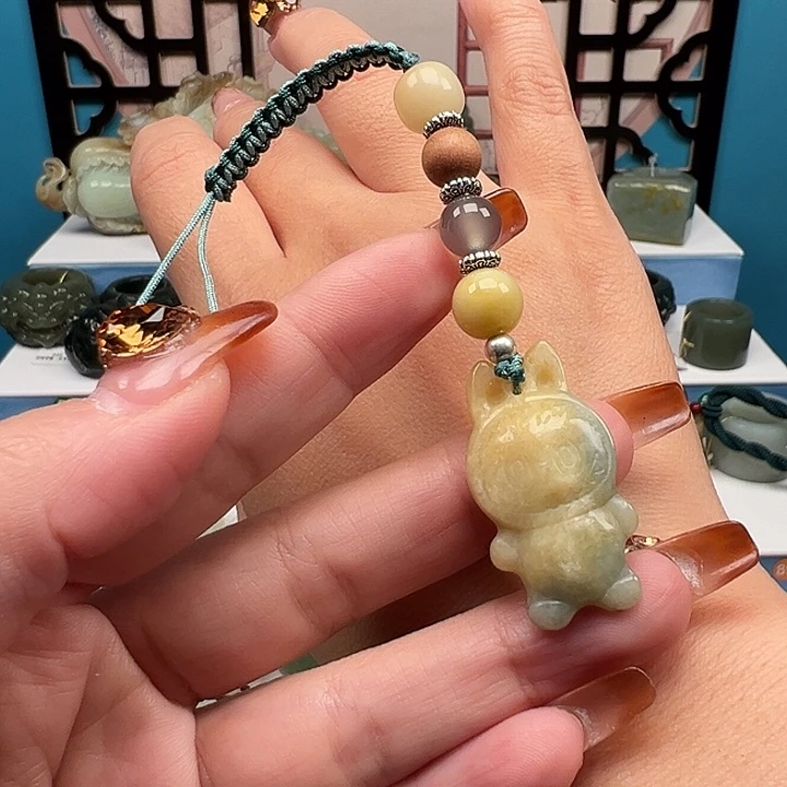 蛇纹石玉未镶嵌戒指拉布布钥匙链