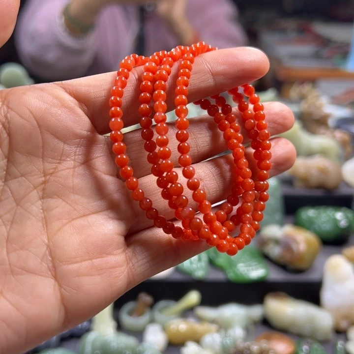 和田玉颈饰未镶嵌春**明