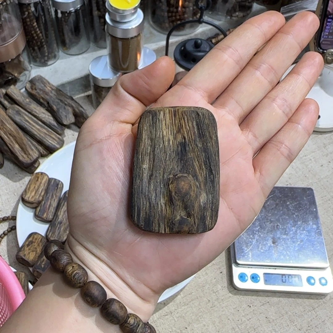 沉香吊坠奇楠沉香46牌吊坠17.7克