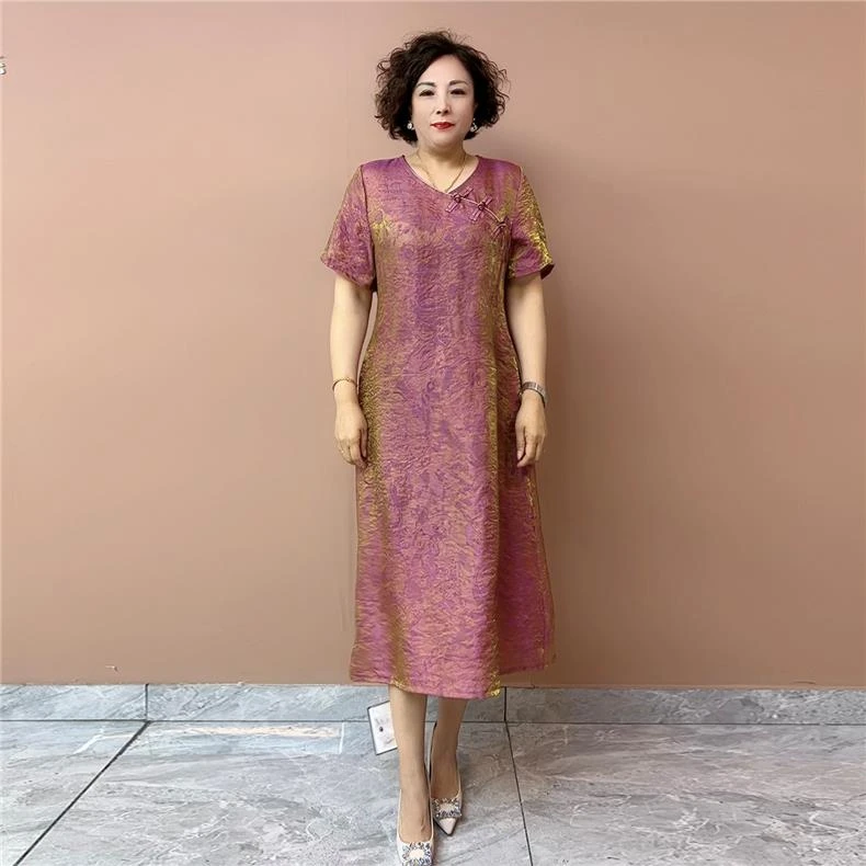 ⑥26新中式国风妈妈装珠光缎变色连衣裙夏季圆领盘扣薄款遮肚长裙