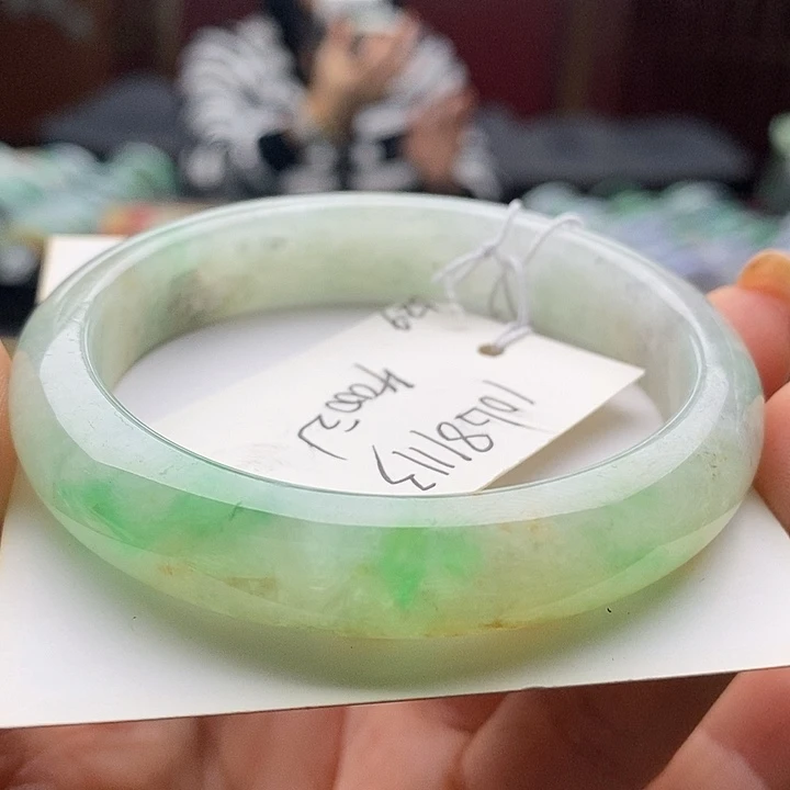 未镶嵌手镯翡翠52+贵妃37