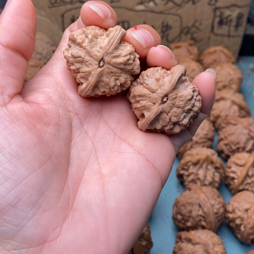 海***高文玩核桃吊坠金鱼27